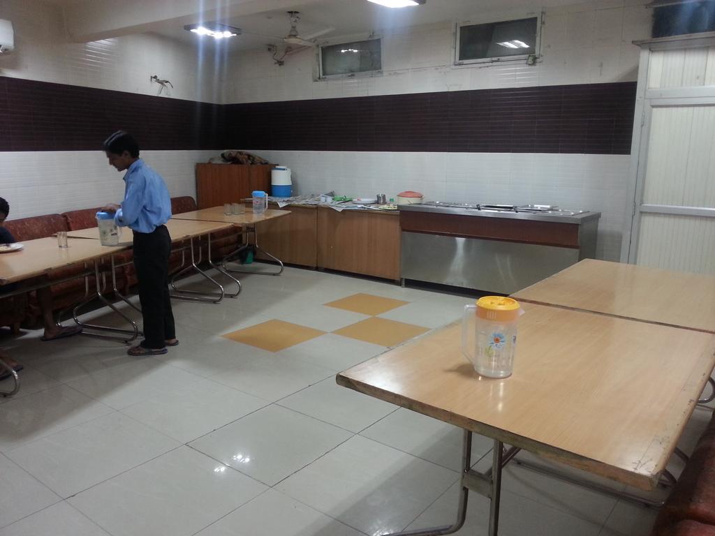 Hotel Royale Paradise Noida Eksteriør bilde