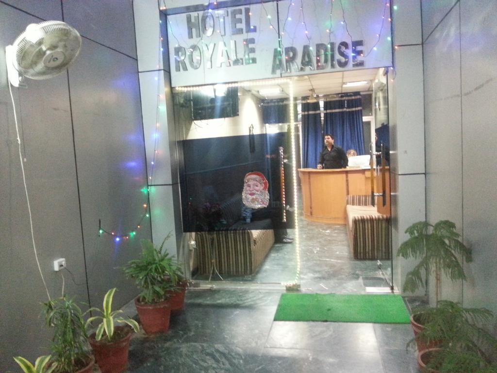 Hotel Royale Paradise Noida Eksteriør bilde